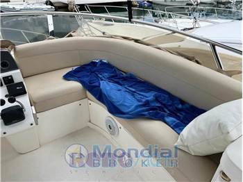 Sealine F 42.5