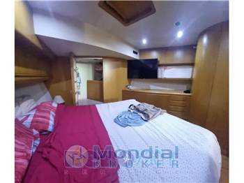 Cantieri Estensi Maine 530