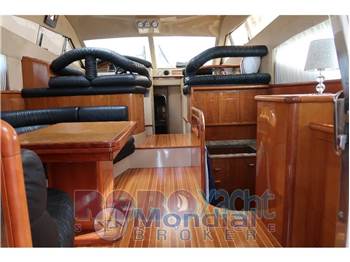 Ferretti 430 Fly