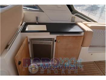 Sealine SC 35