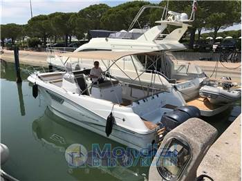 Jeanneau Cap Camarat 8.5 CC