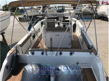 Jeanneau Cap Camarat 8.5 CC