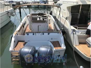 Jeanneau Cap Camarat 8.5 CC