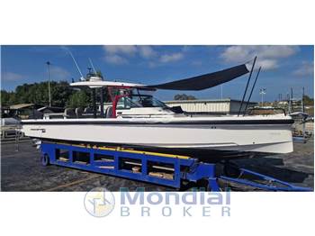 Axopar 37 T-Top Brabus