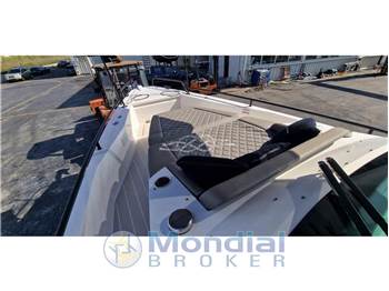 Axopar 37 T-Top Brabus