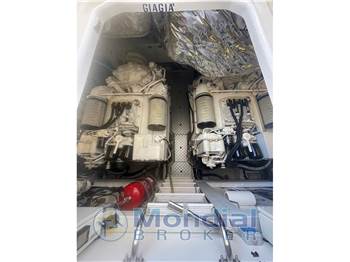 Princess Yachts V62