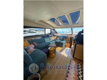 Princess Yachts V62