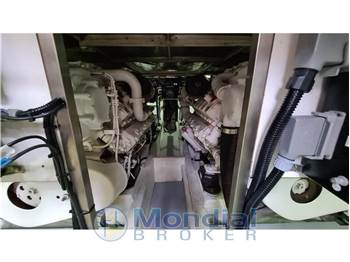 Magnum Marine 53