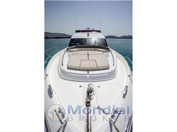 Princess Yachts F70