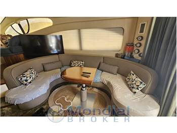 Azimut 46
