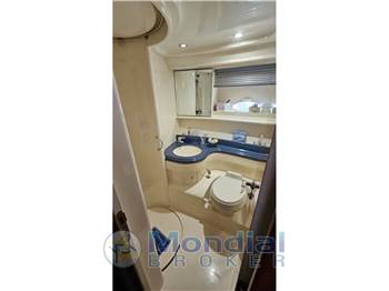 Azimut 46