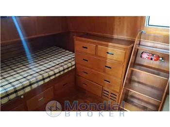 Grand Banks 42
