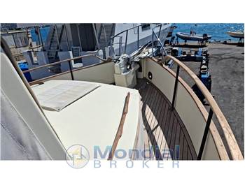 Grand Banks 42