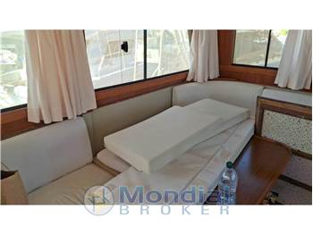 Grand Banks 42