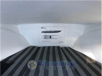 Buzzi 38 Sunraceer