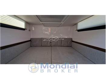 Axopar 37 T-Top Brabus