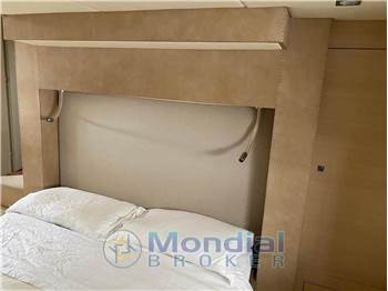 Sunseeker Predator 75