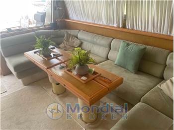 Ferretti 54