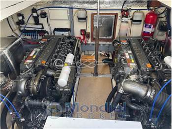 Luhrs 360 Open