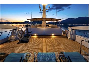 Codecasa 33 Charter