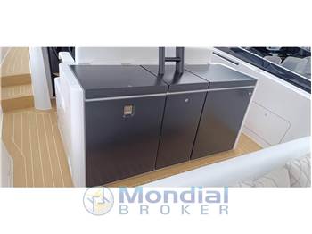 Domina 42 walkaround