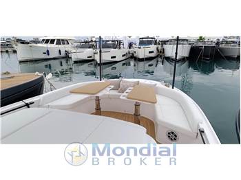 Domina 42 walkaround