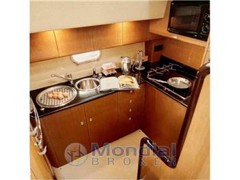 Ferretti 530