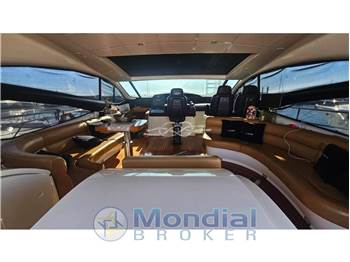 Pershing 62