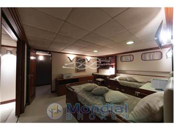 Camper & Nicholson 40 CHARTER