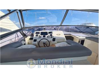 Magnum Marine 53