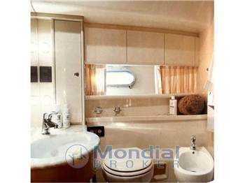 Ferretti 530