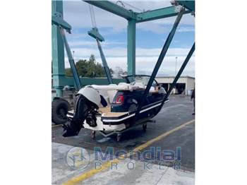 Car Off Shore Fiat 500 Classic