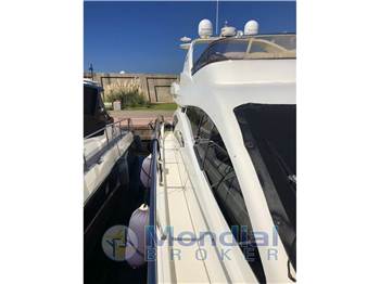 Azimut 62