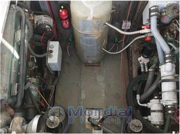 Chris Craft 37 Corvette