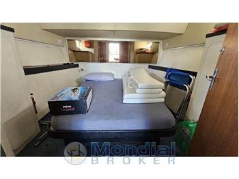 Chris Craft 37 Corvette