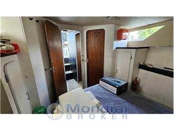 Chris Craft 37 Corvette