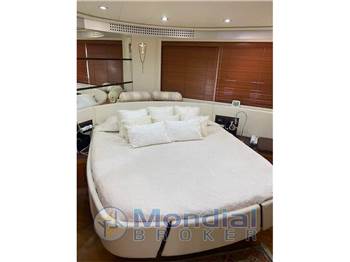 Pershing 62