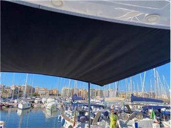 Pershing 62