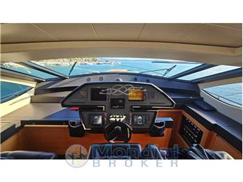 Pershing 80