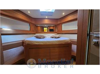 Pershing 80