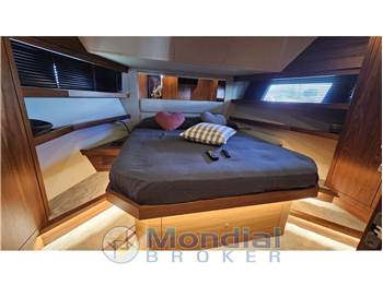 Sundeck Yachts 550