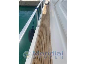 Ferretti 54