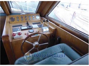 C.N. Tigullio Castagnola Fisherman 19