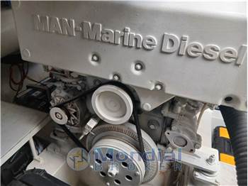 Pershing 43