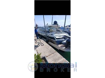 Pershing 46