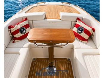 Chris Craft LAUNCH 32