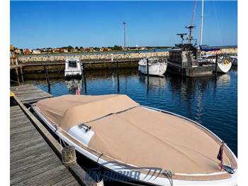 Chris Craft LAUNCH 32