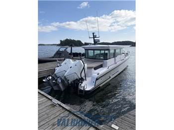 Axopar 37 XC Cross Cabin