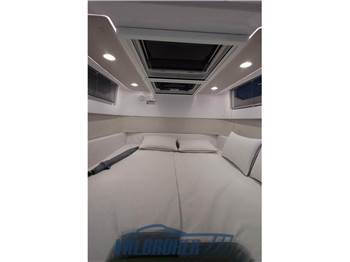 Axopar 37 XC Cross Cabin