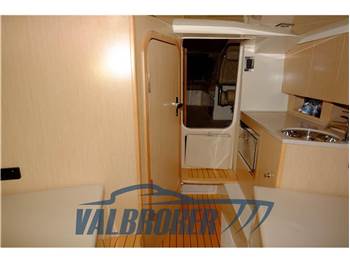 Chris Craft CORSAIR 32